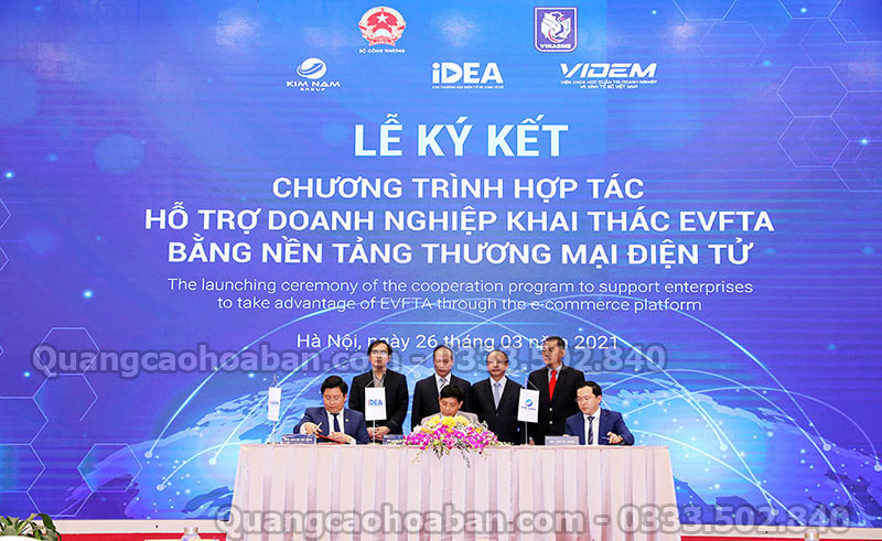 Banner lễ ký kết hợp tác