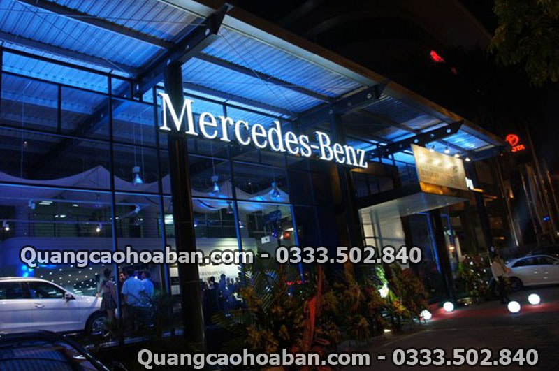 Làm biển quảng cáo tại đường Phạm Hùng